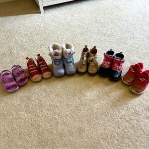Six pairs of girls shoes! 4 toddler size 7 and 2 toddler size 8
